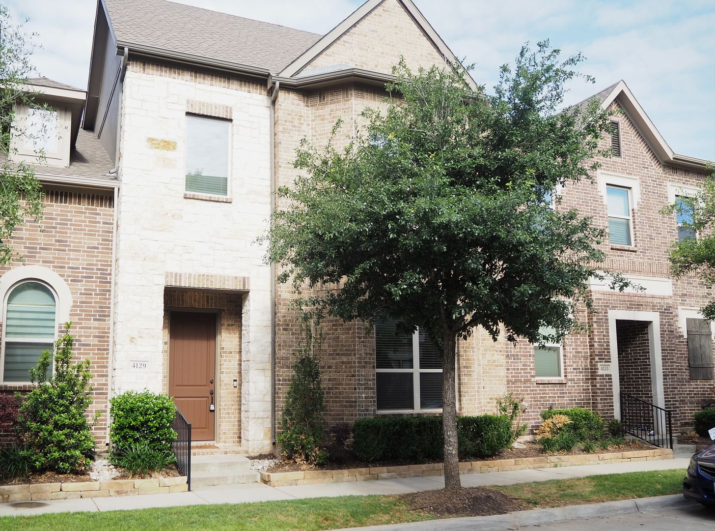 Flower Mound House: 4129 Broadway Ave