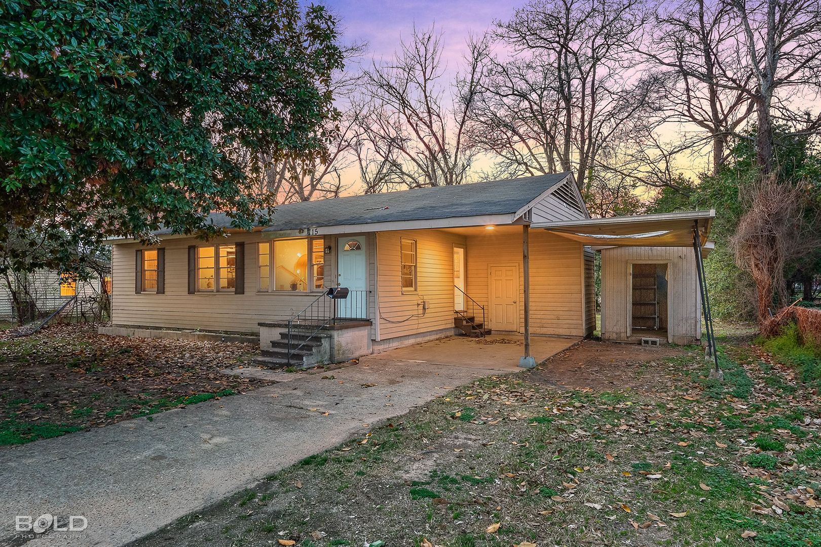 Bossier City House: 715 Patton St