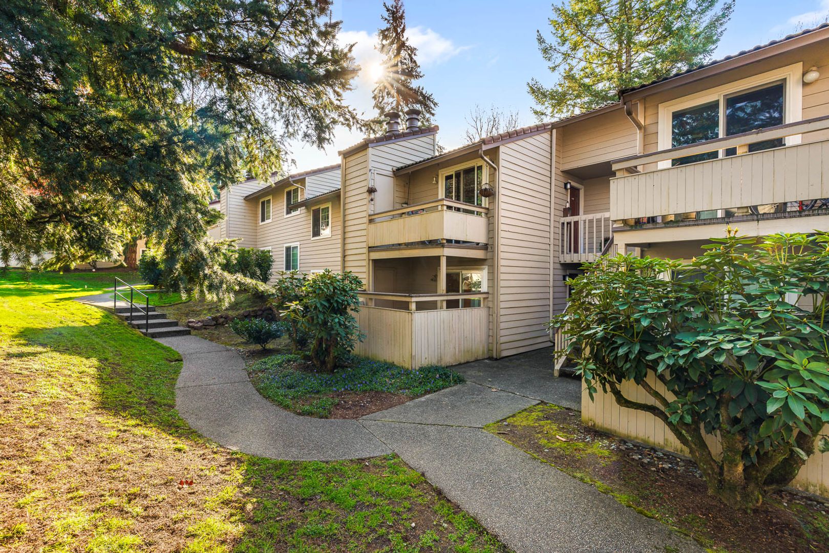 Woodinville Condo: 14200 NE 171st St.