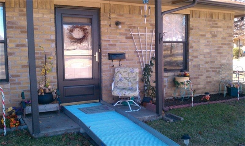 Eastland Condo: 500 West Sadosa Street