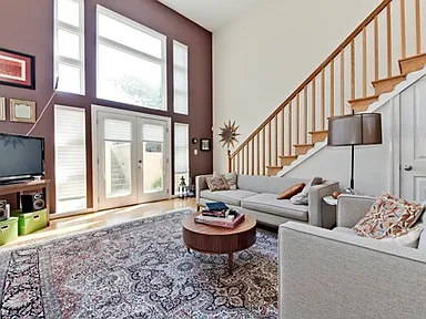 Washington Condo: 602 Kentucky Ave SE