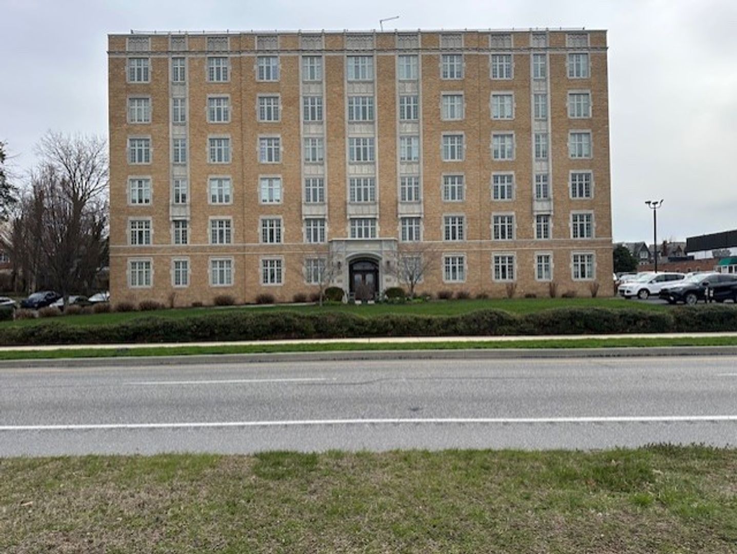 Harrisburg House: 1525 N Front St