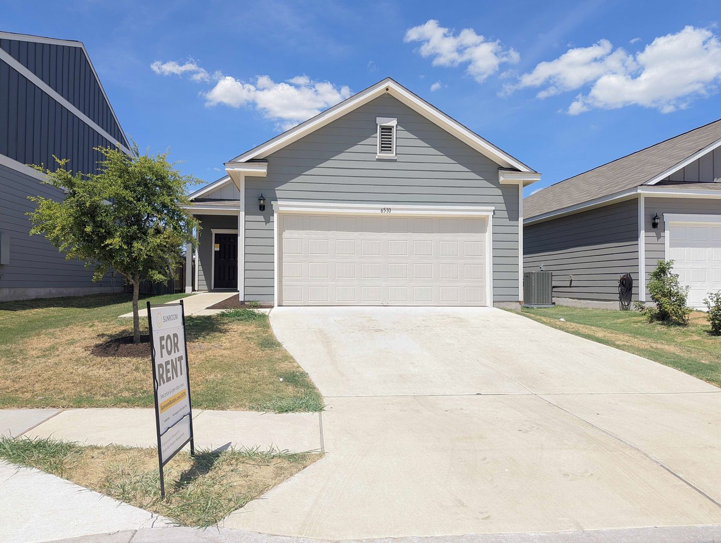 Austin House: 6510 Routenburn Street