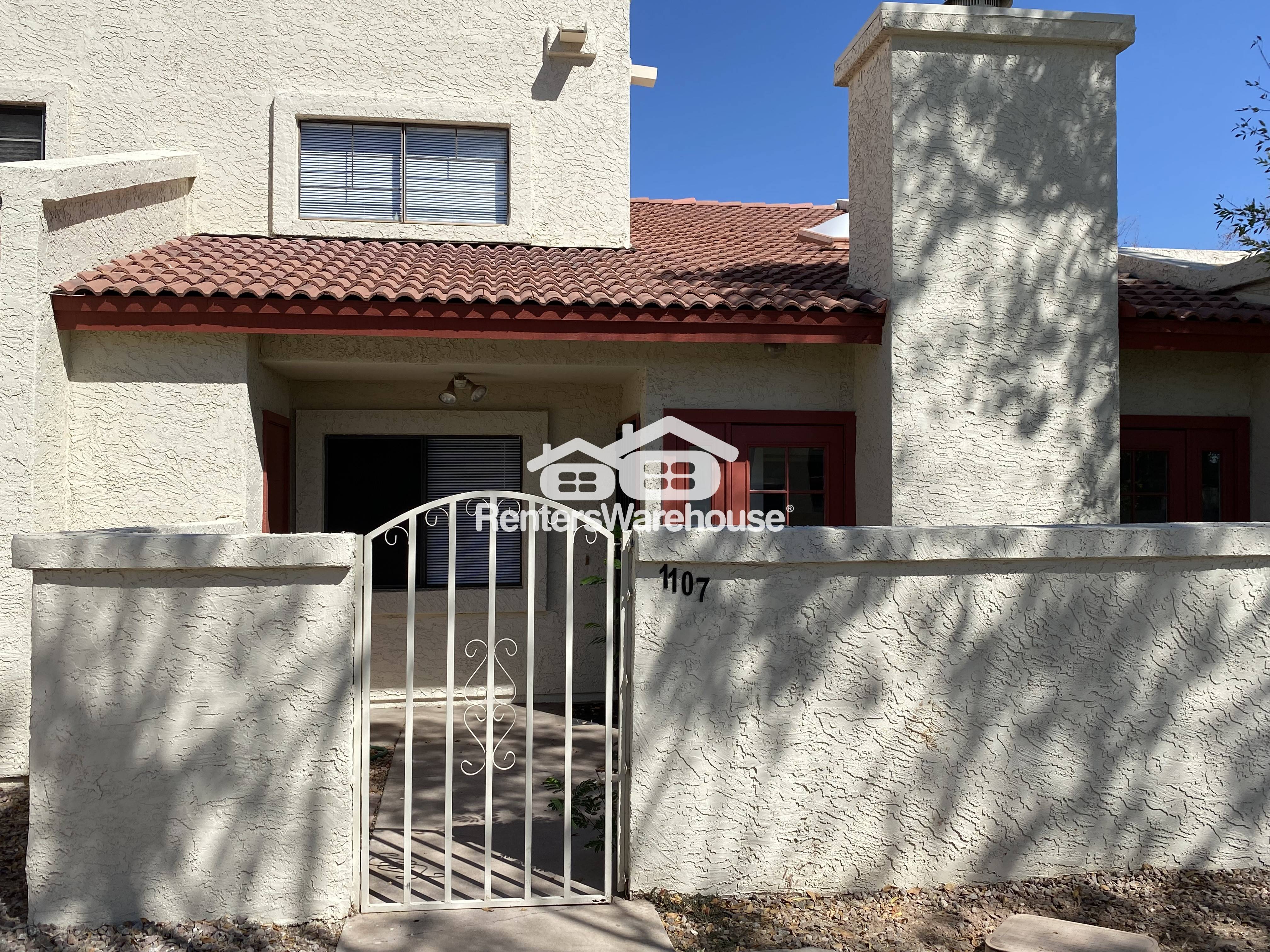 Tempe Townhome: 633 W Southern Ave