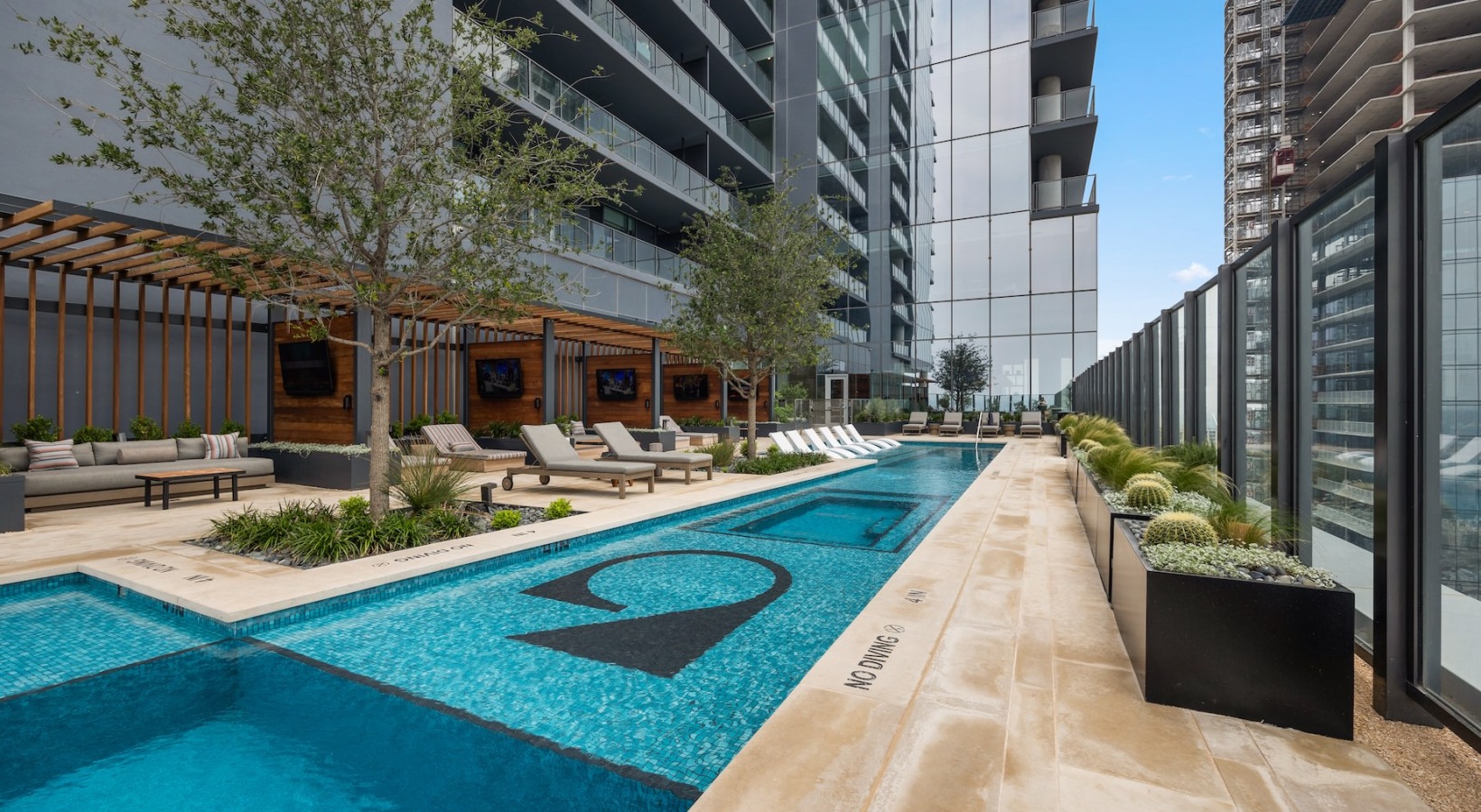 Austin Condo: 601 Guadalupe St