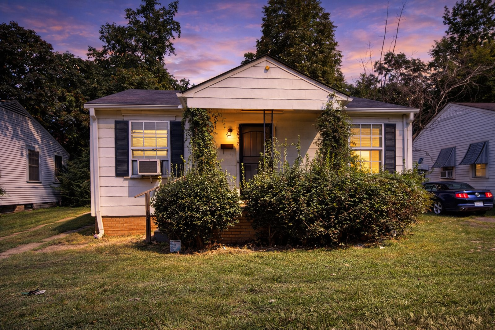 Shreveport House: 3436 Fulton St