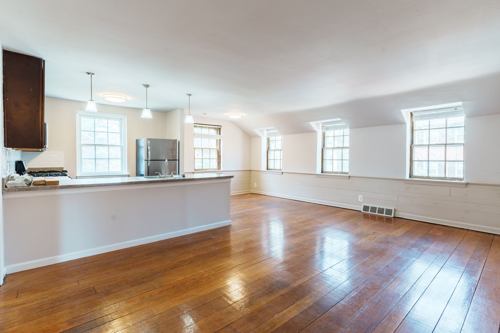 Philadelphia Apartment: 2920 Midvale Ave