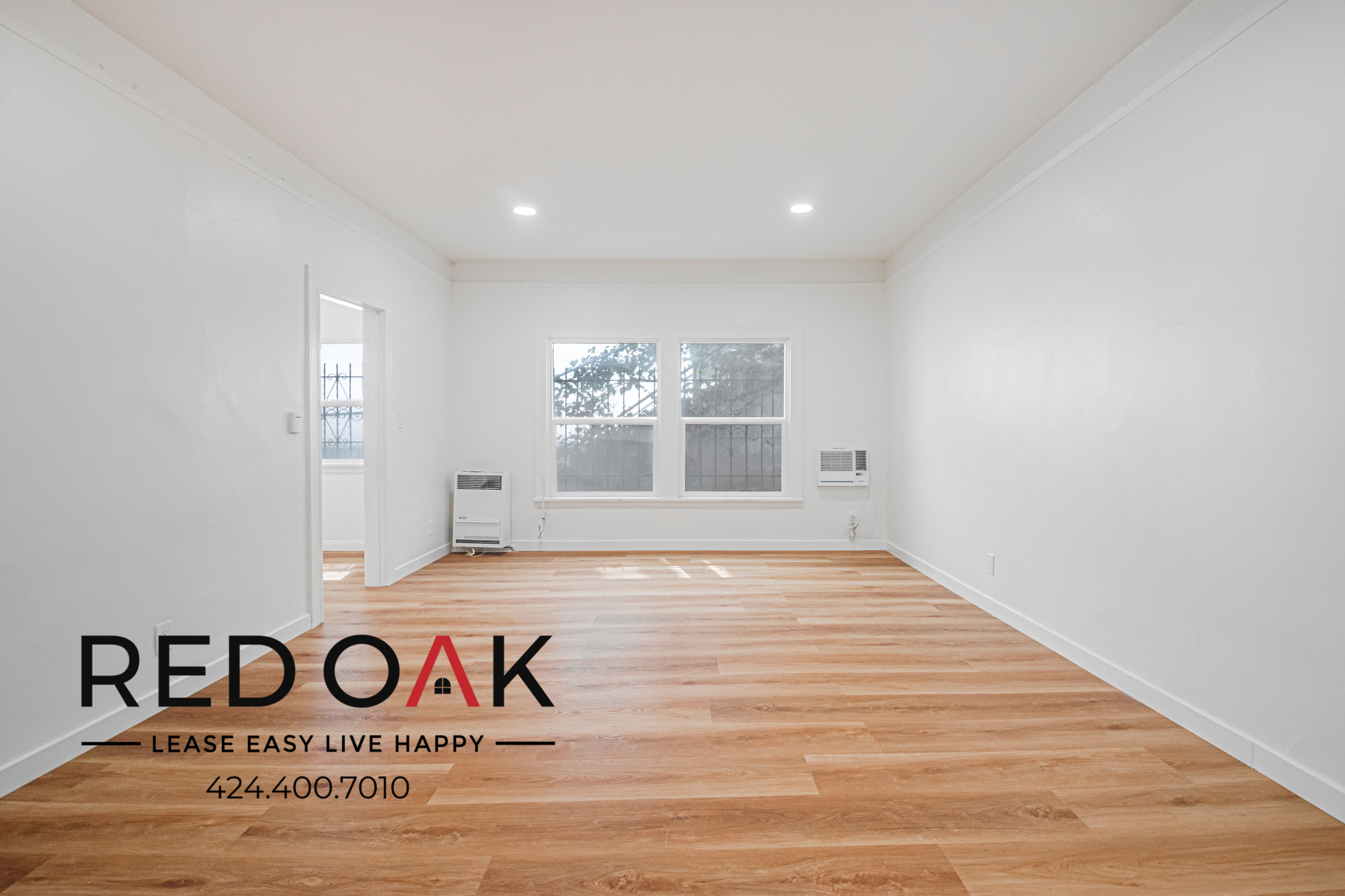 Los Angeles Condo: 1818 Whitley Ave