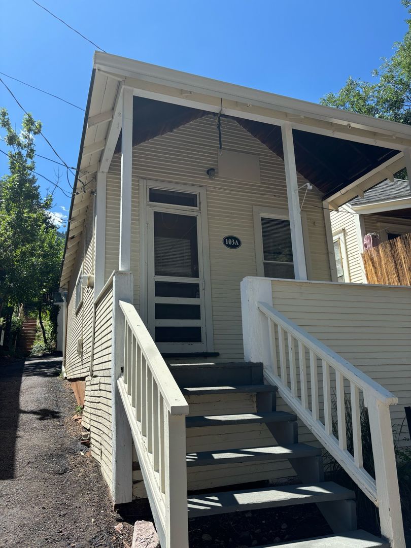 Manitou Springs Condo: 103 Ruxton Ave.