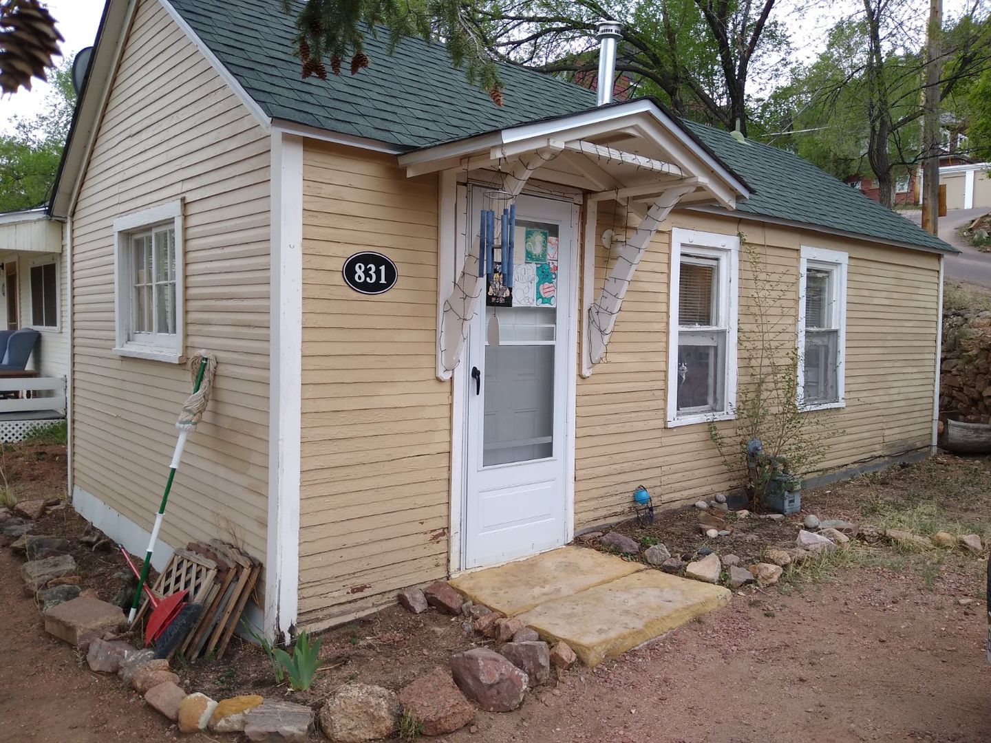 Manitou Springs Condo: 831 Midland Ave.