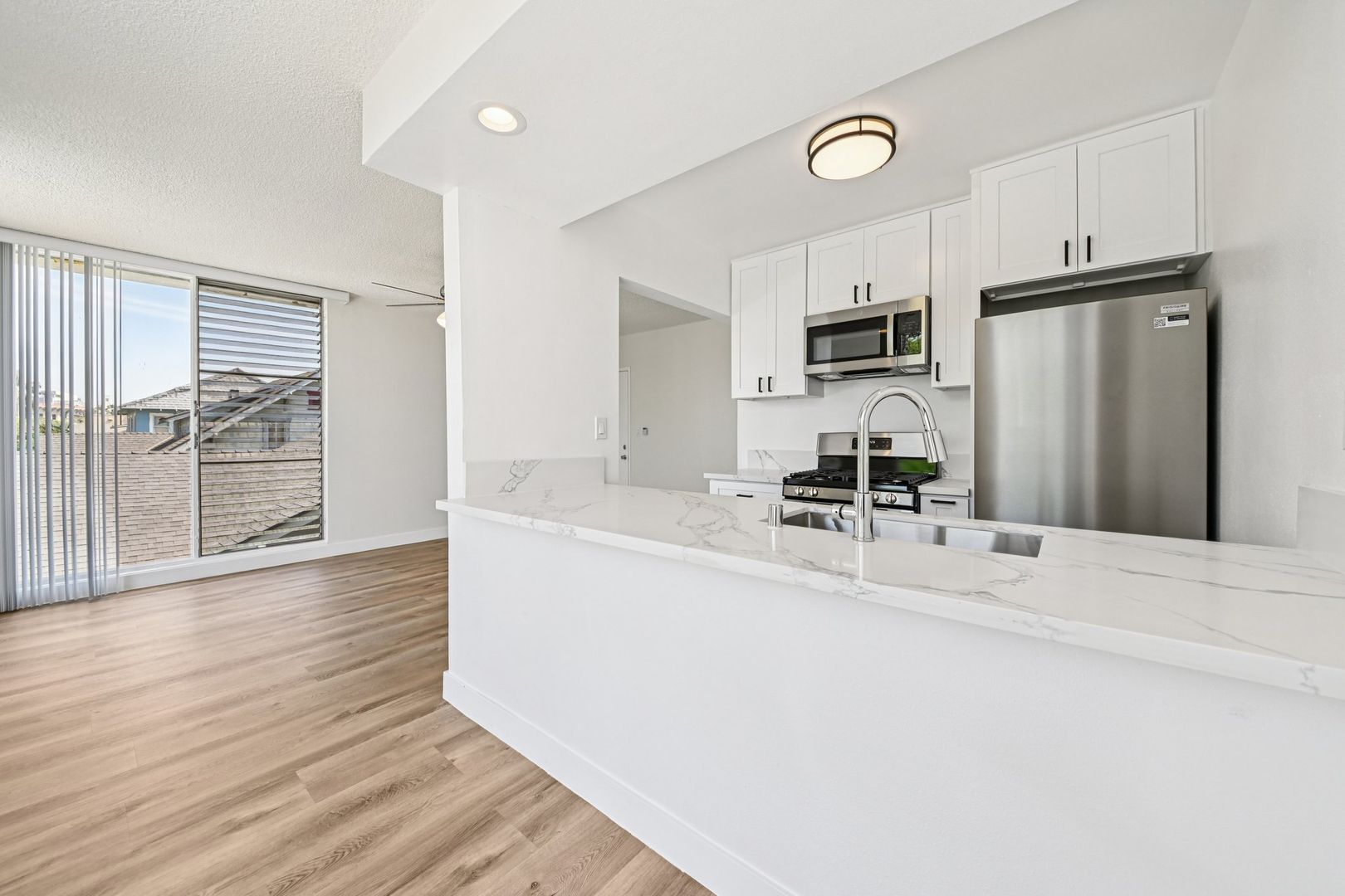 Los Angeles Condo: 1106 Leighton Ave