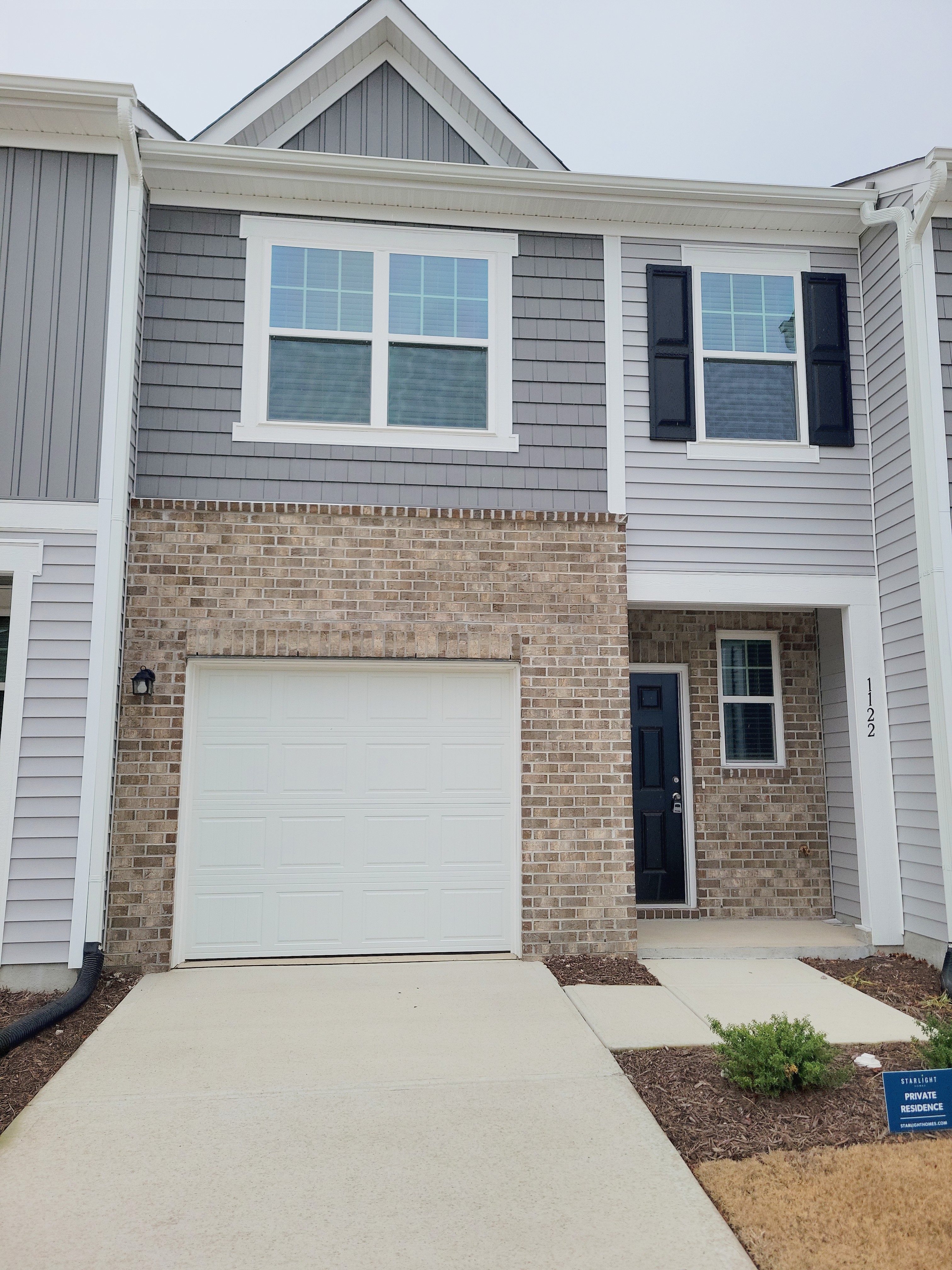 Durham House: 1122 Tofino Dr