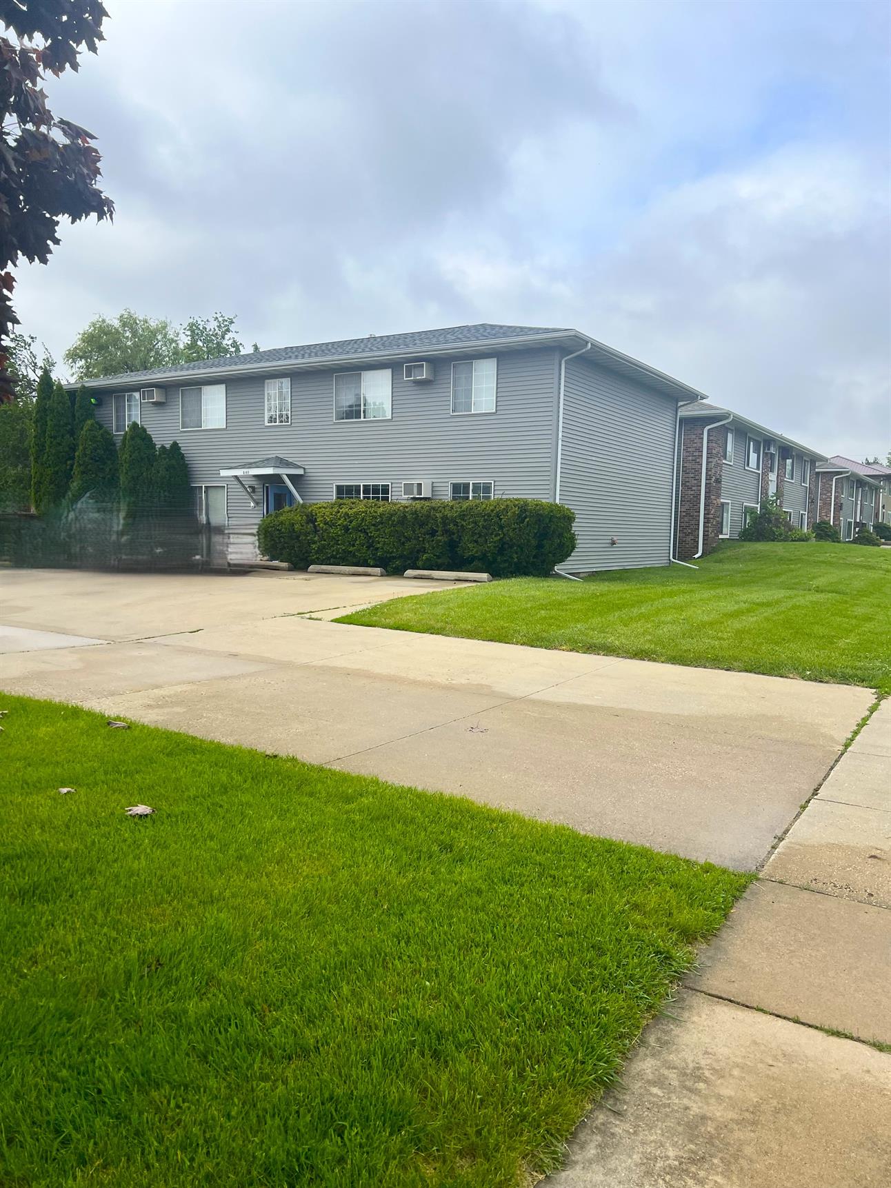 Hiawatha Condo: 840 Terry Ave