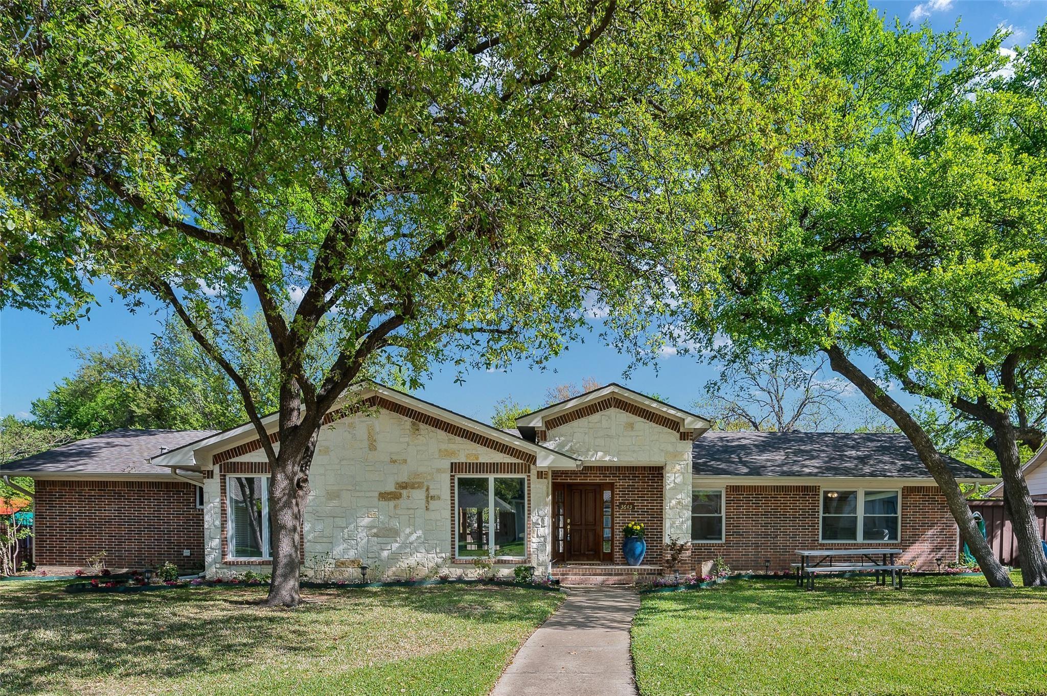Dallas House: 3643 Midpines Drive
