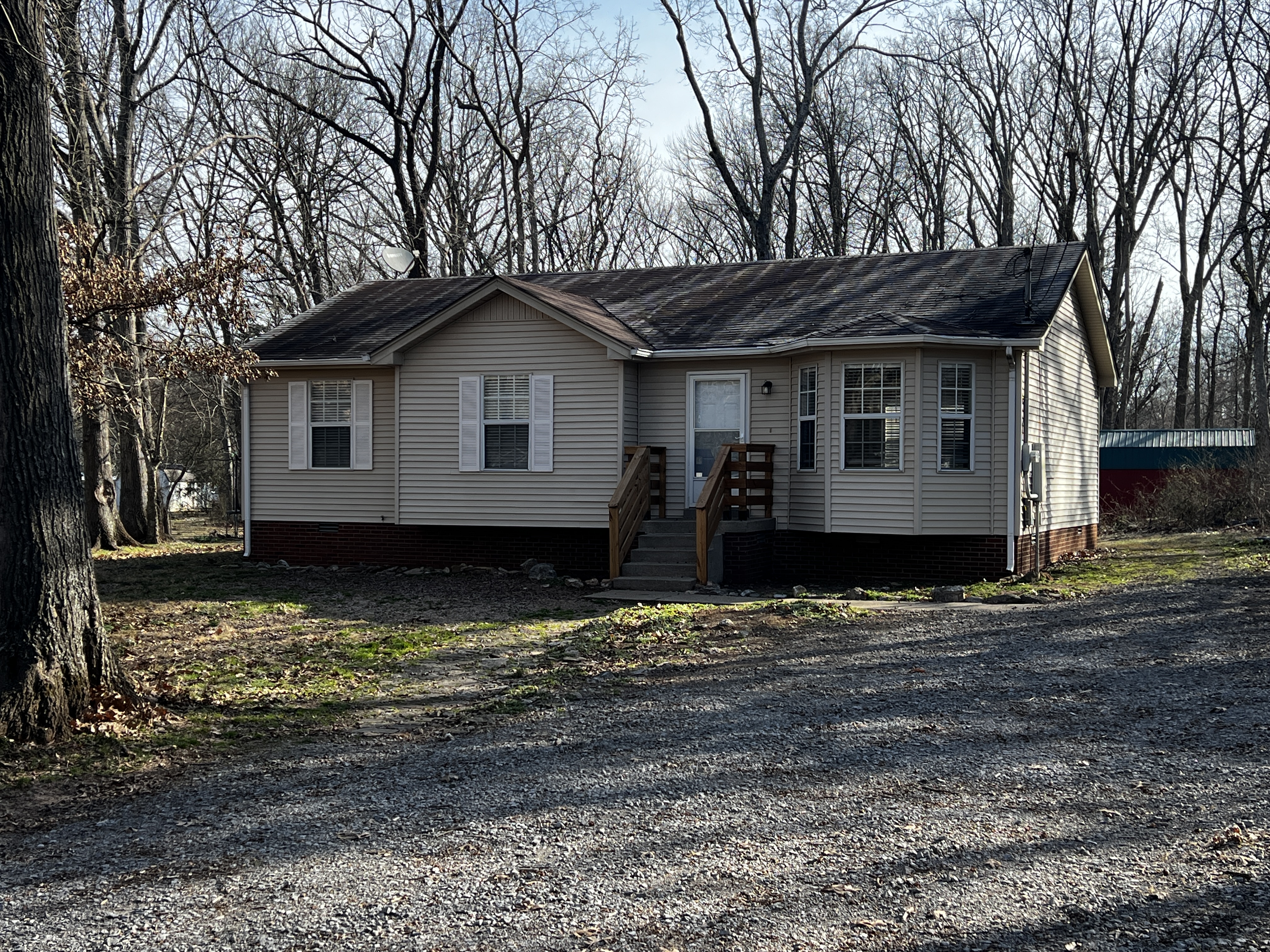 Murfreesboro House: 5220 Redfield Dr