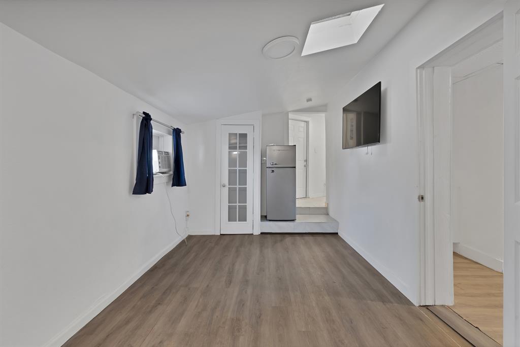 Dallas Condo: 928 South Windomere Avenue