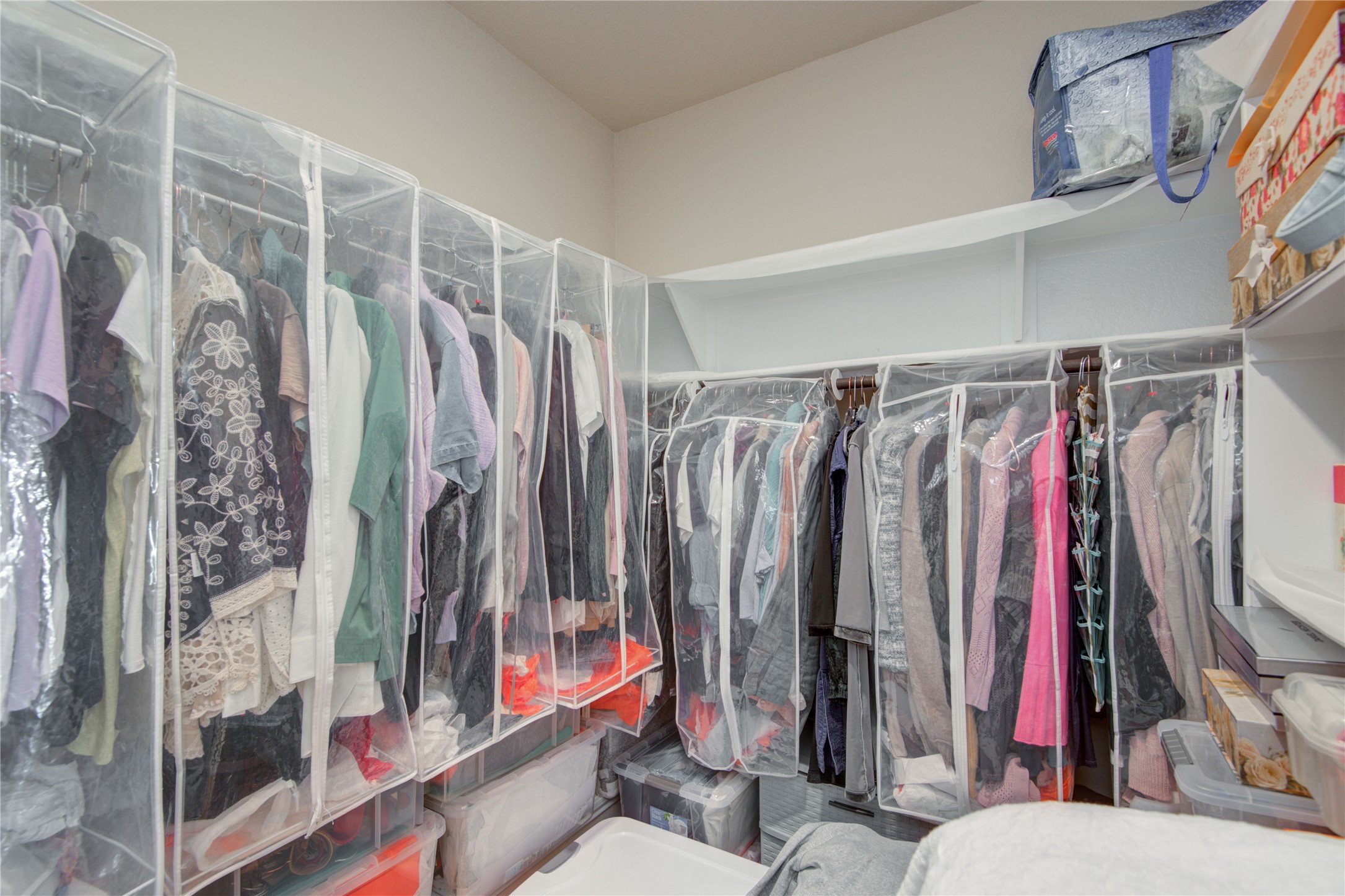 Pearland Condo: 12902 Oak Falls Drive