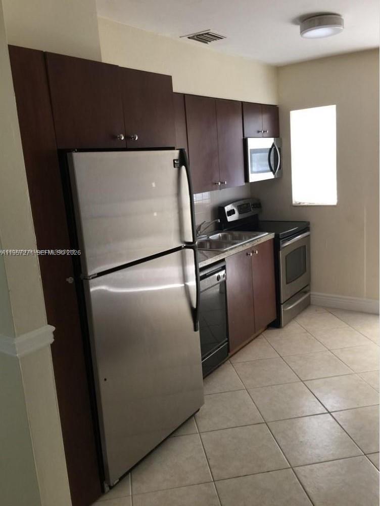 Oakland Park Condo: North Andrews Terrace