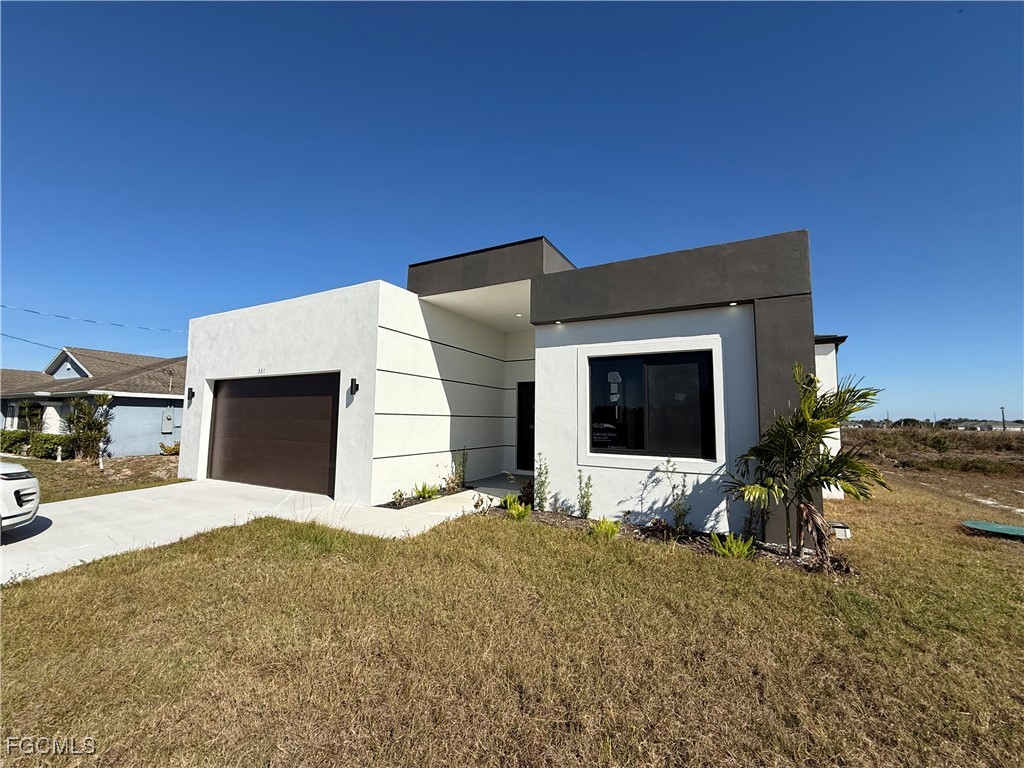 Lehigh Acres Condo: 331 Rawlings Avenue