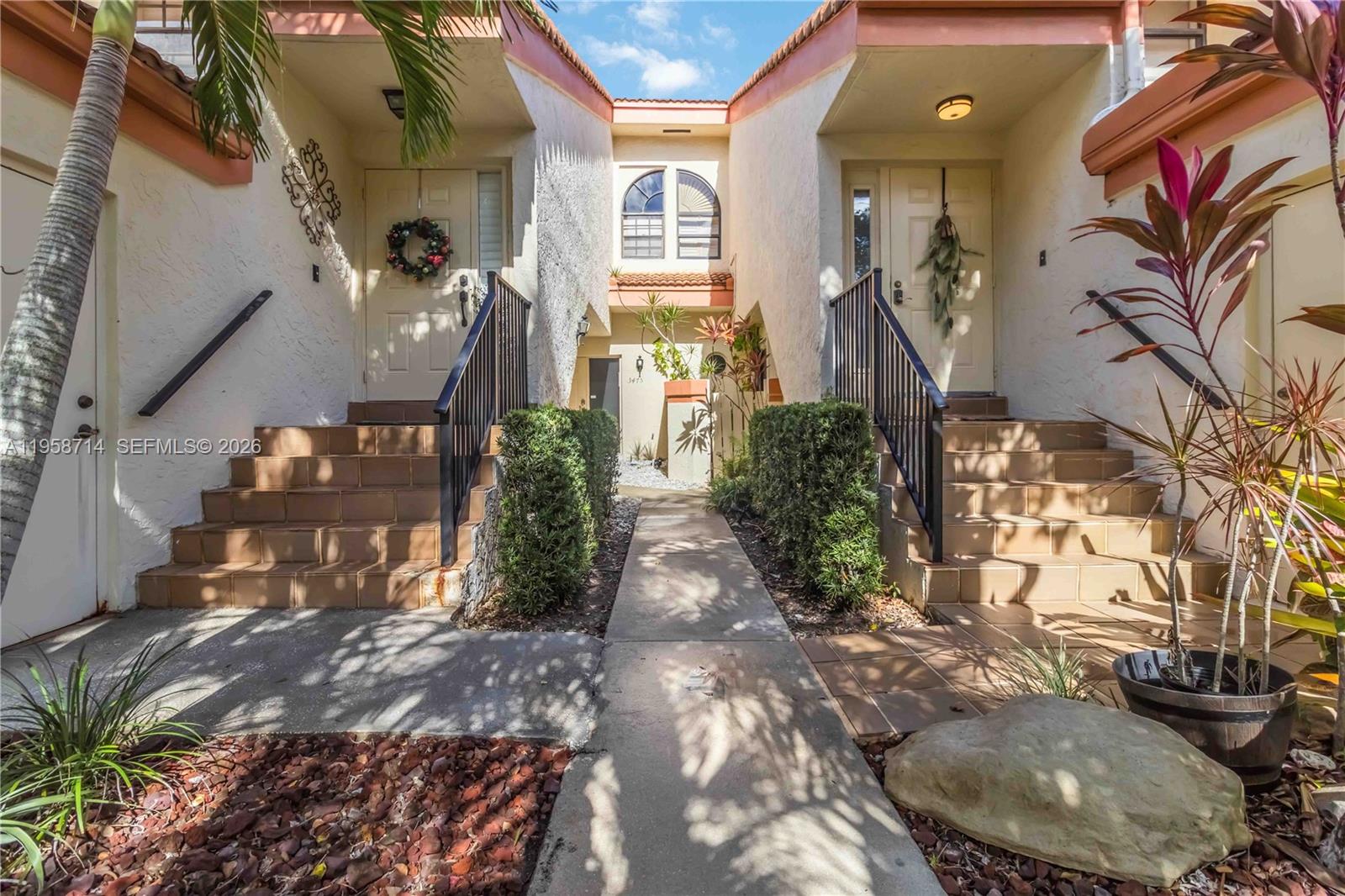 Hollywood Condo: 3475 Emerald Oaks Drive