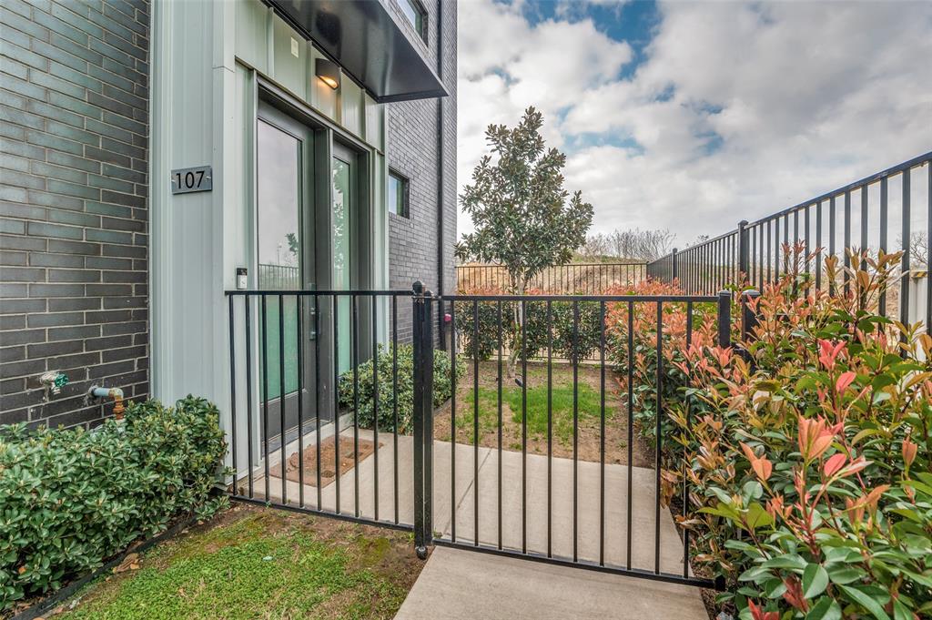 Dallas Condo: 1813 Park Avenue