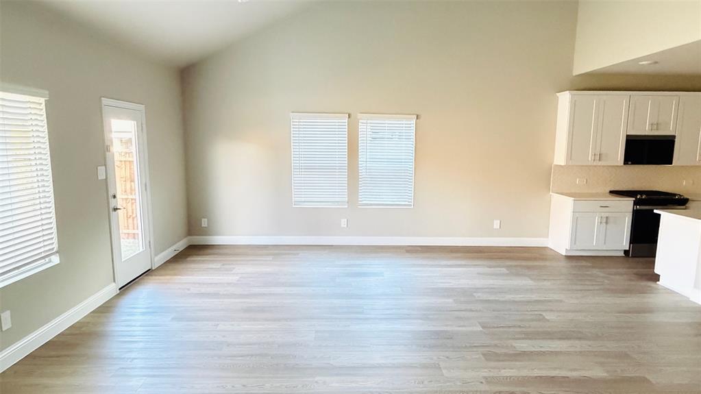 McKinney Condo: 600 Midnight Oak Drive