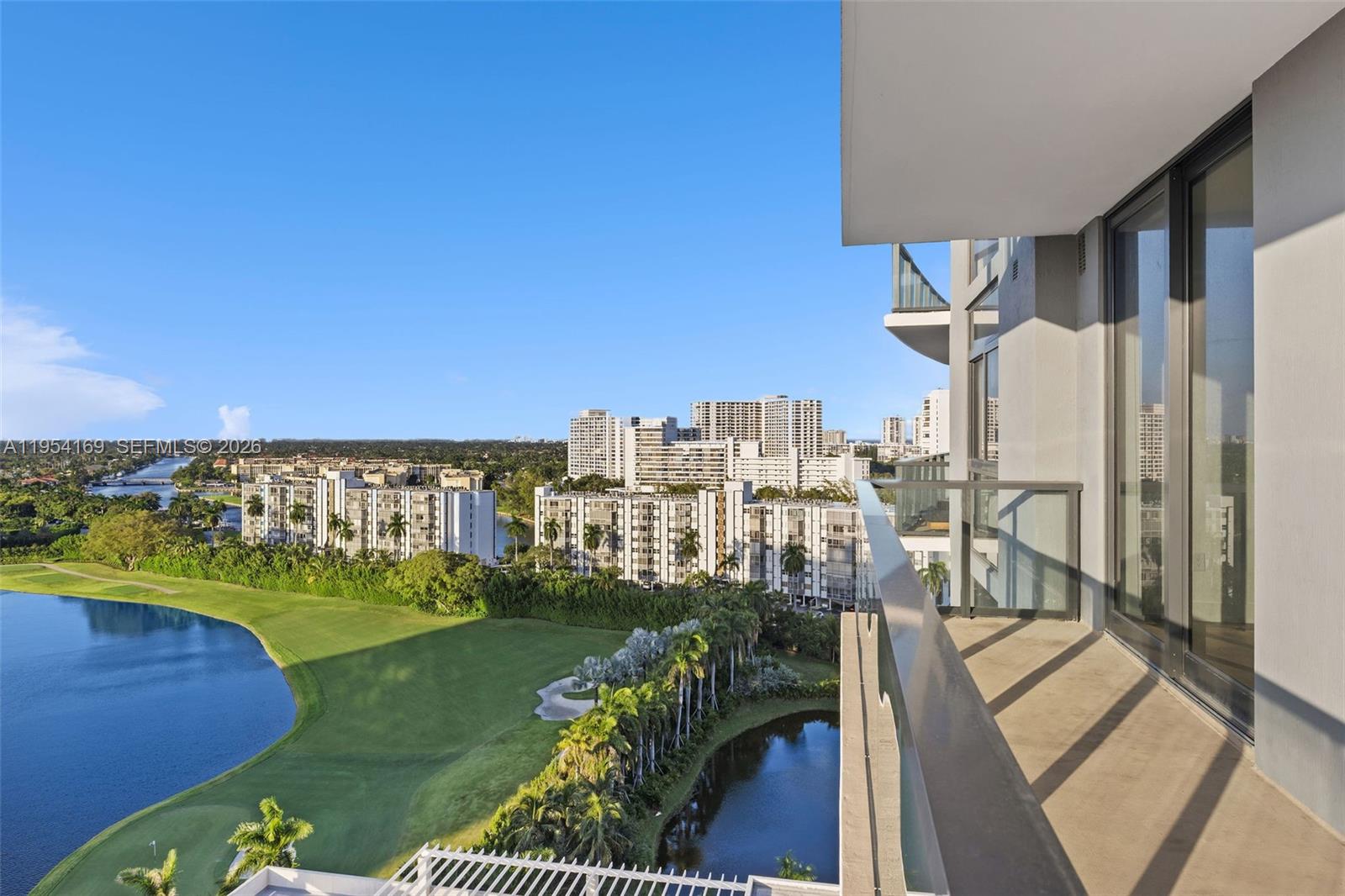 Hallandale Beach Condo: 101 Diplomat Parkway