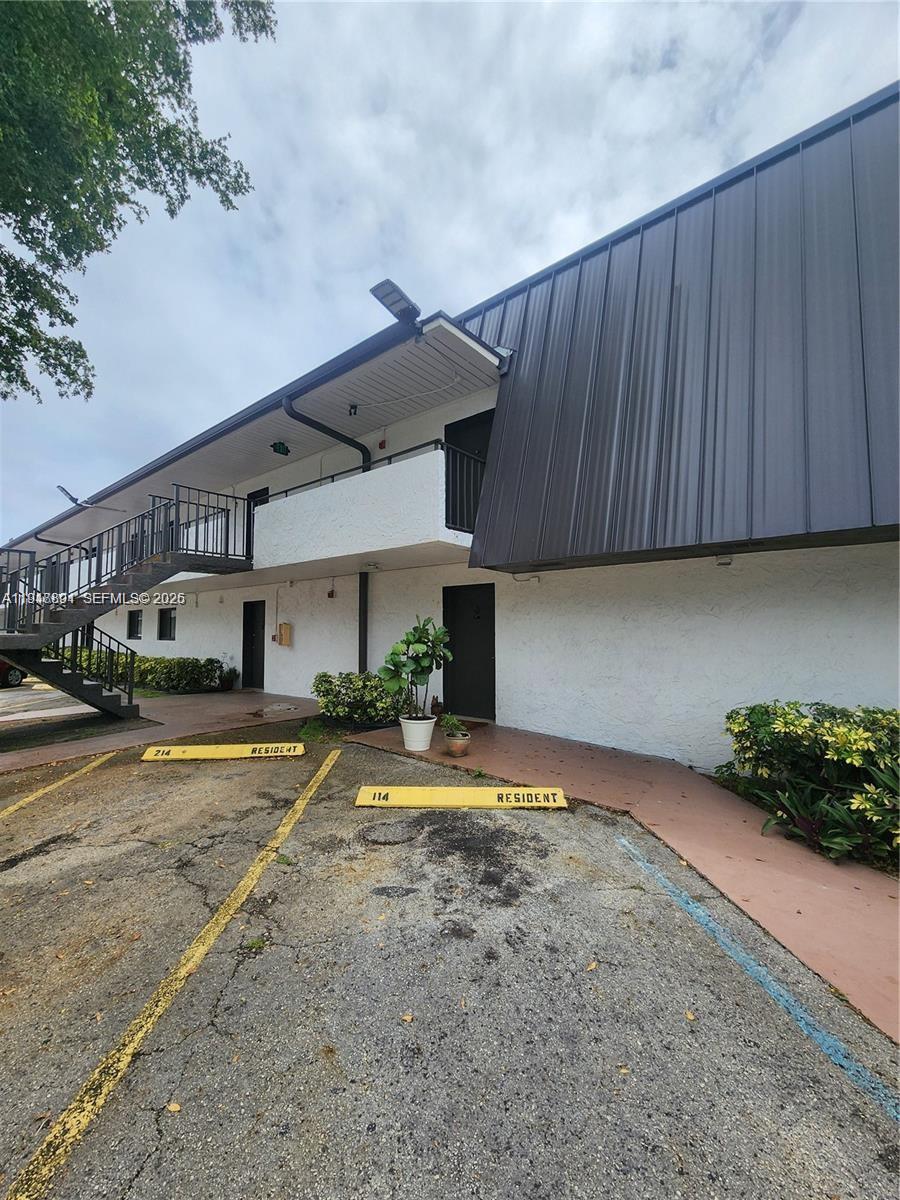Cutler Bay Condo: 19600 Southwest 110th Court