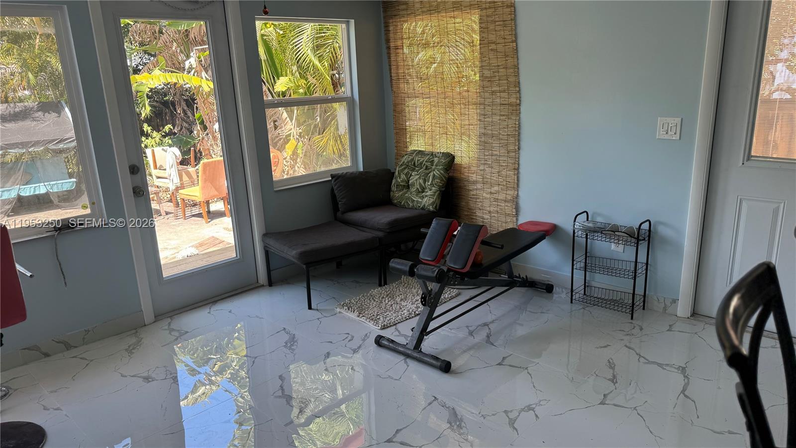 Hollywood Condo: 1633 McKinley Street