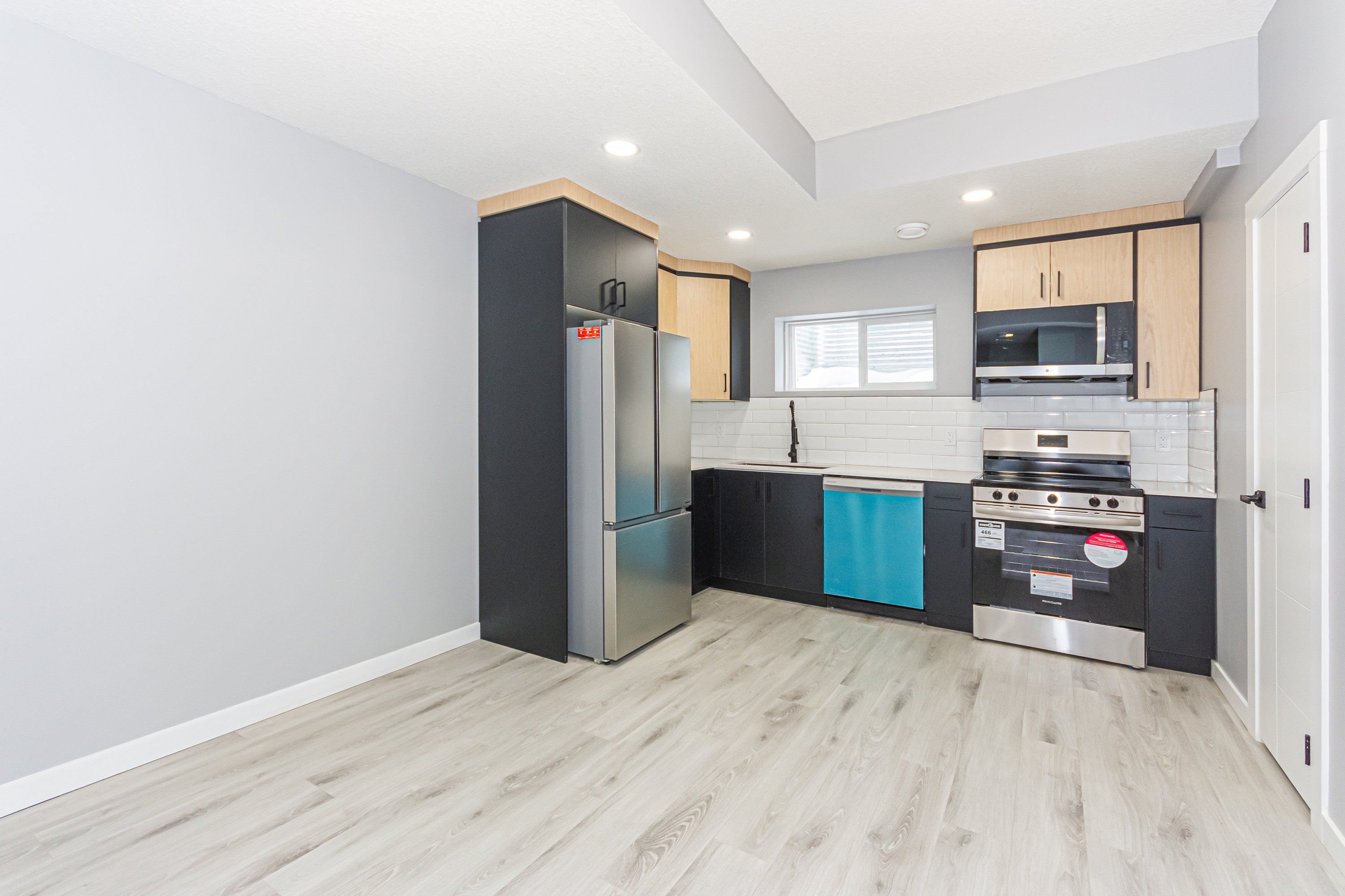 Edmonton Condo: 11547 Saint Albert Trl NW