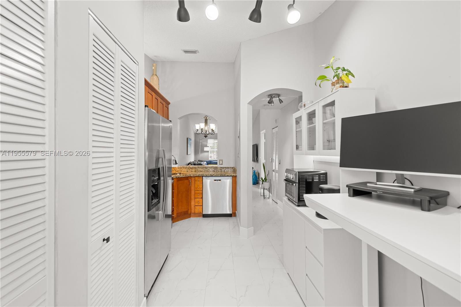 Pembroke Pines Condo: Walnut Creek