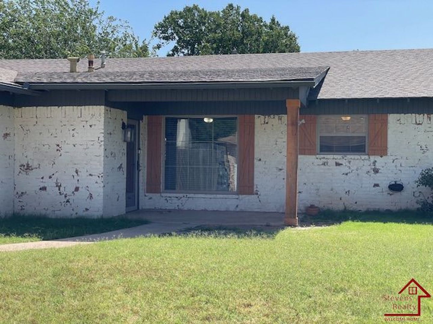 Lawton House: 17 NW 59th St