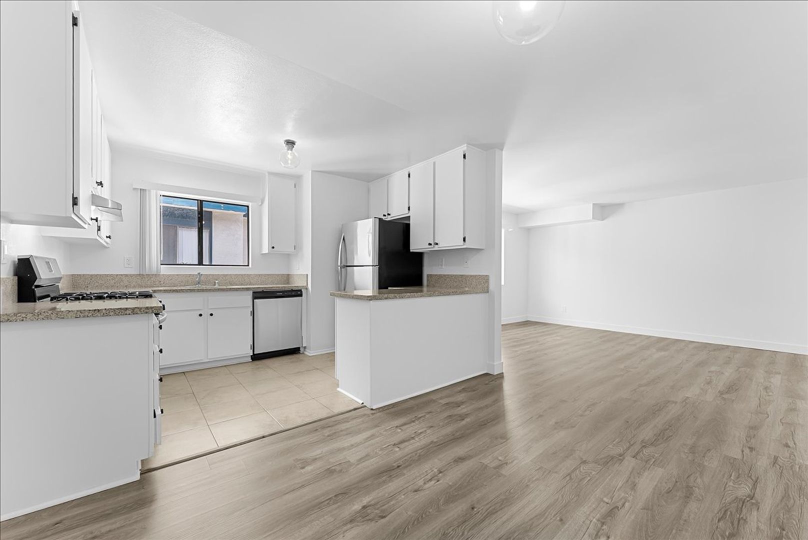 Glendale Condo: 444 W Windsor Road