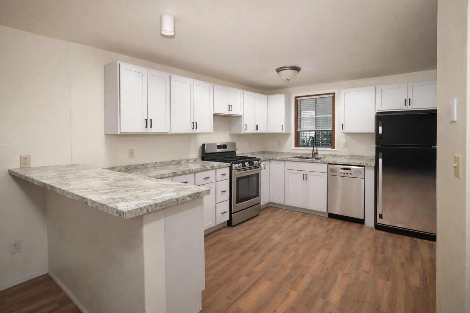 Lake Delton Apartment: 231-241 Burritt Ave