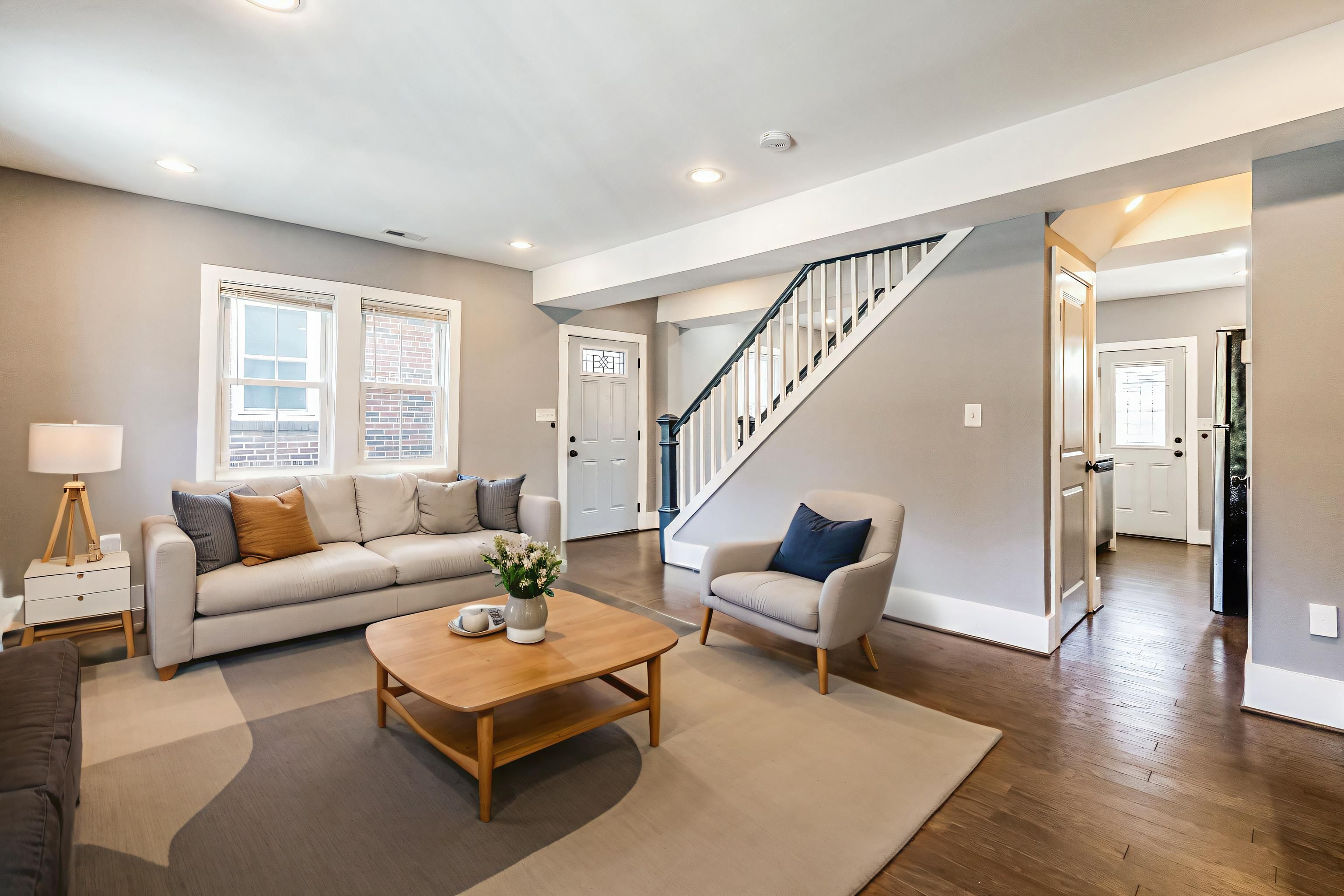 Washington House: 264 Division Ave NE