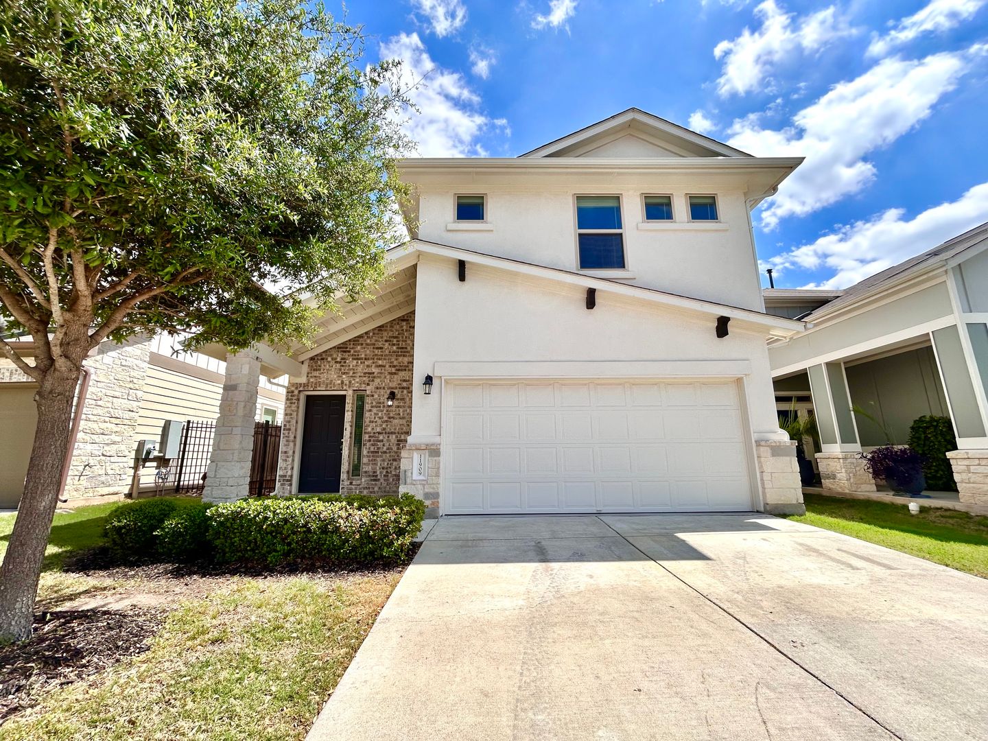 Austin House: 11909 Mercantile Lane