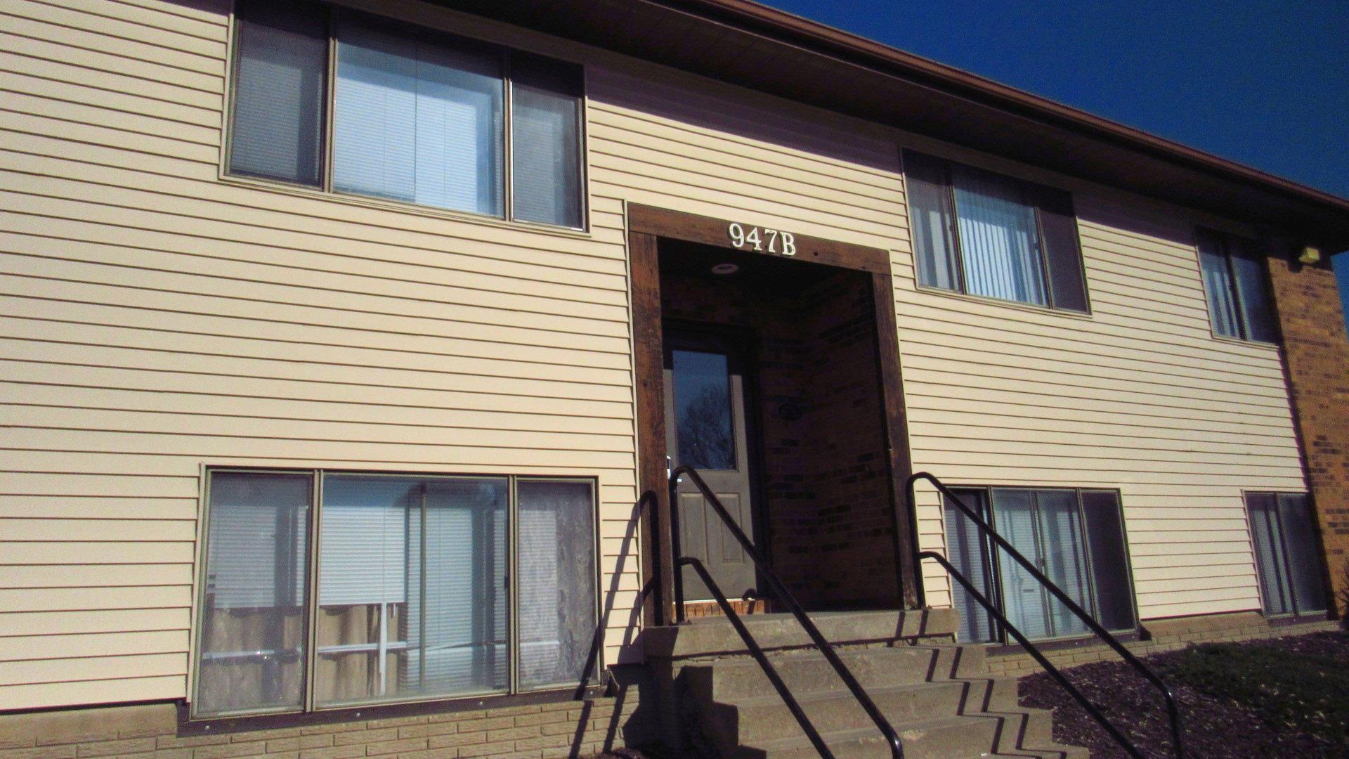 Coralville Condo: 947 Boston Way