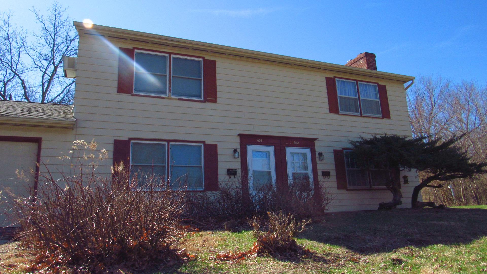 Iowa City Condo: 602 Manor Drive