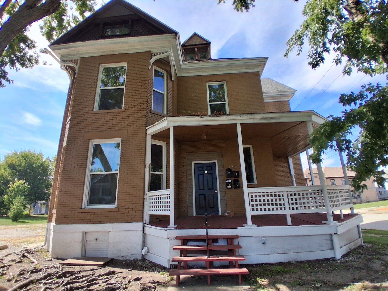 Danville House: 130-3 Franklin