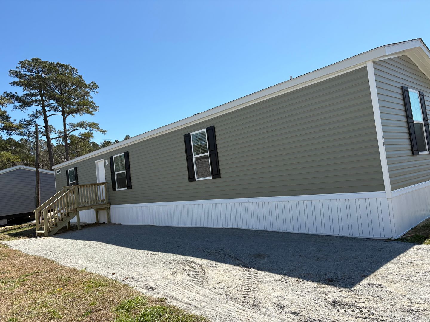 Hubert House: 139 Hubert Blvd.