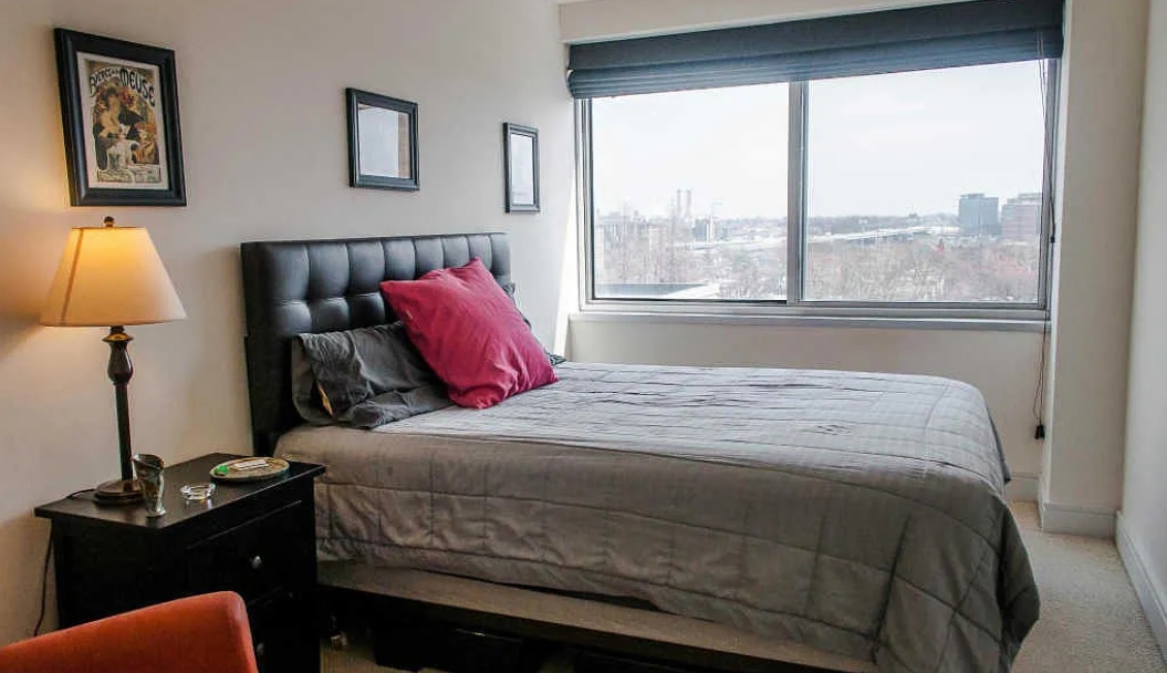 Washington Condo: 800 4th St SW