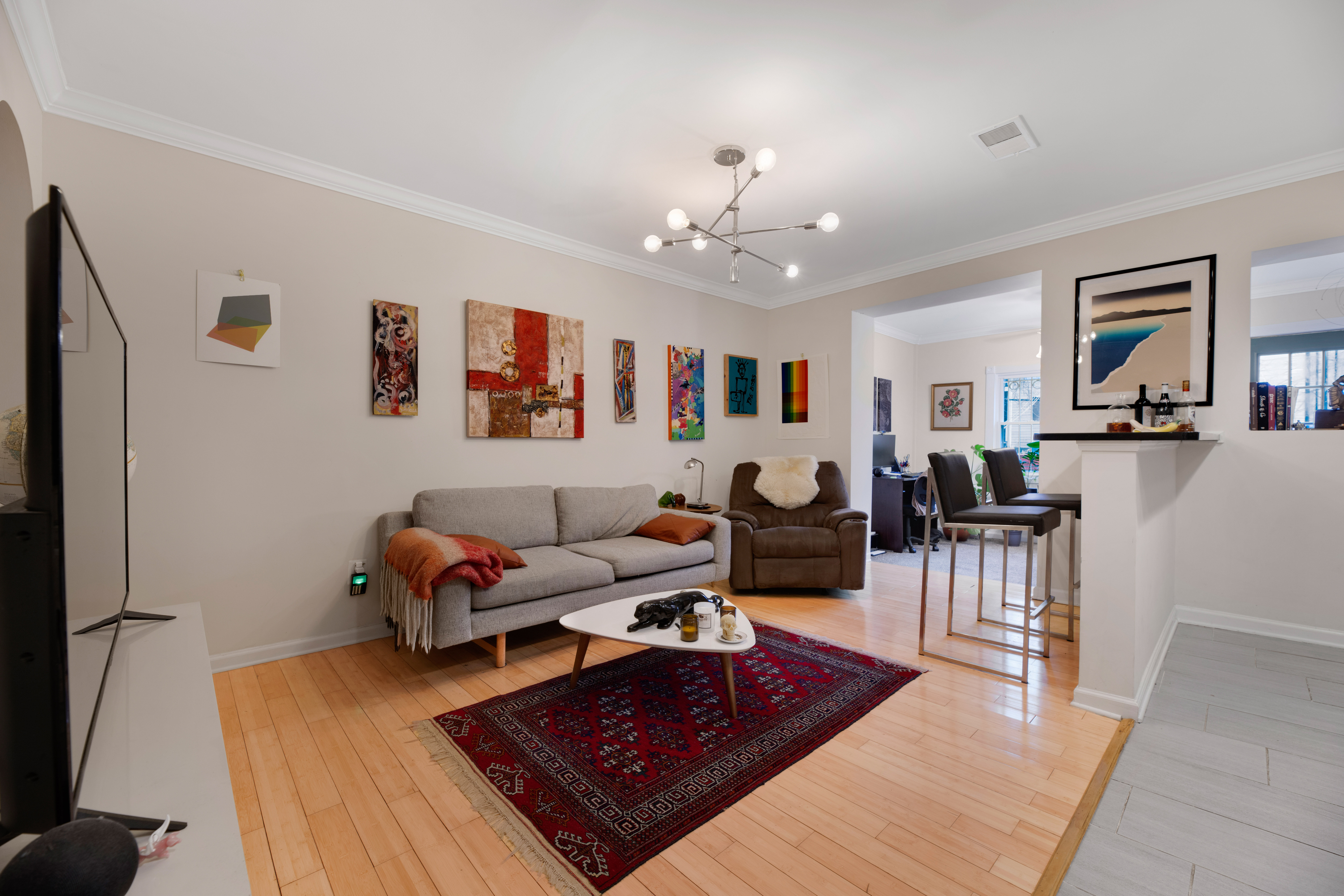 Washington Condo: 1233 Raum St NE