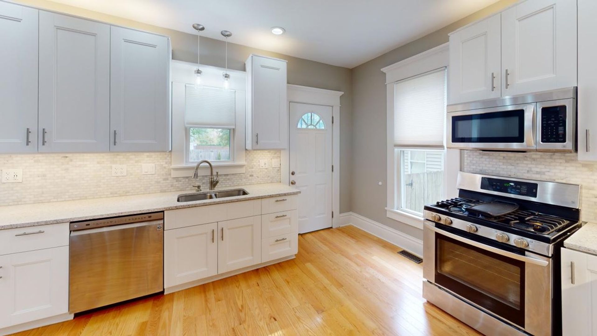 Columbus House: 1348 Summit Street