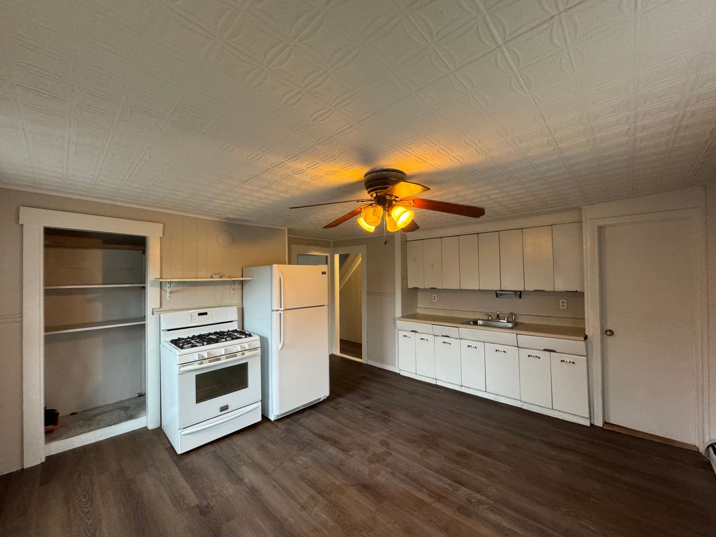 Amesbury House: 45 Friend Street