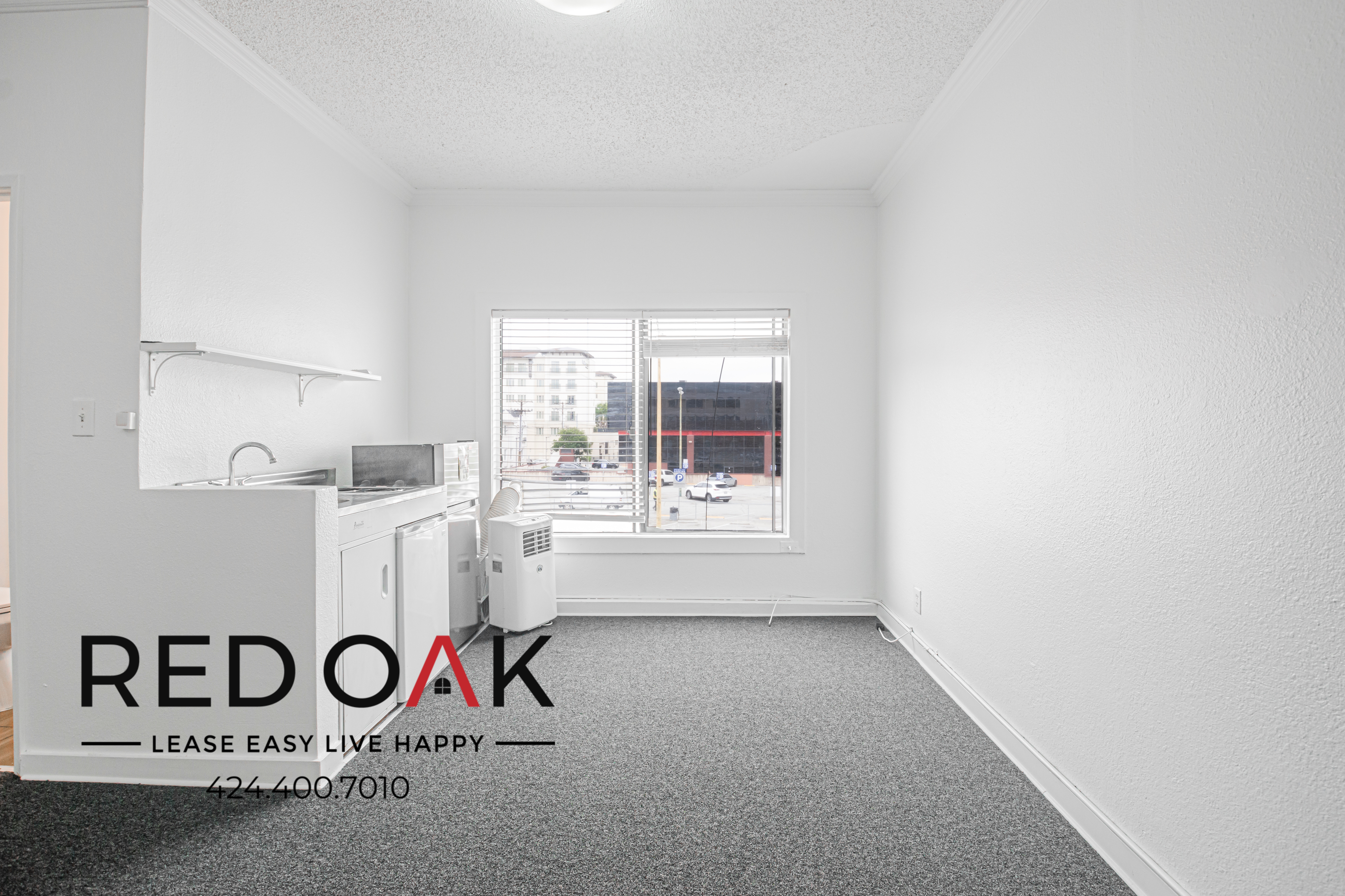 Glendale Apartment: 224 N Maryland Ave