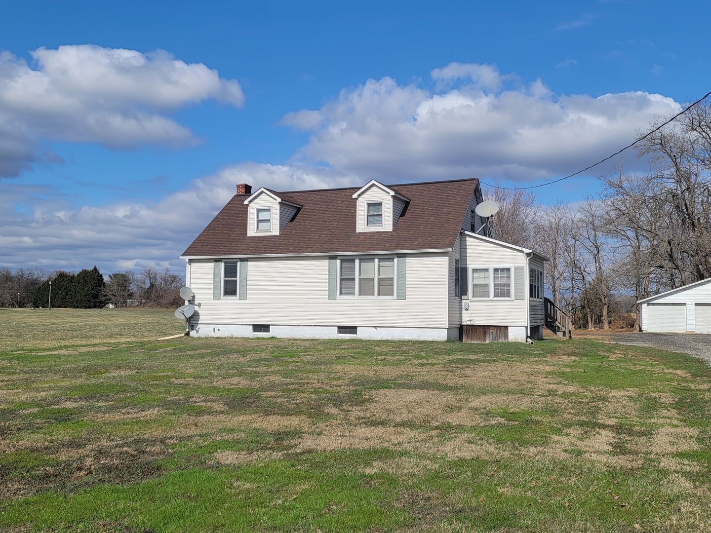 Middletown House: 1111 Bayview Rd