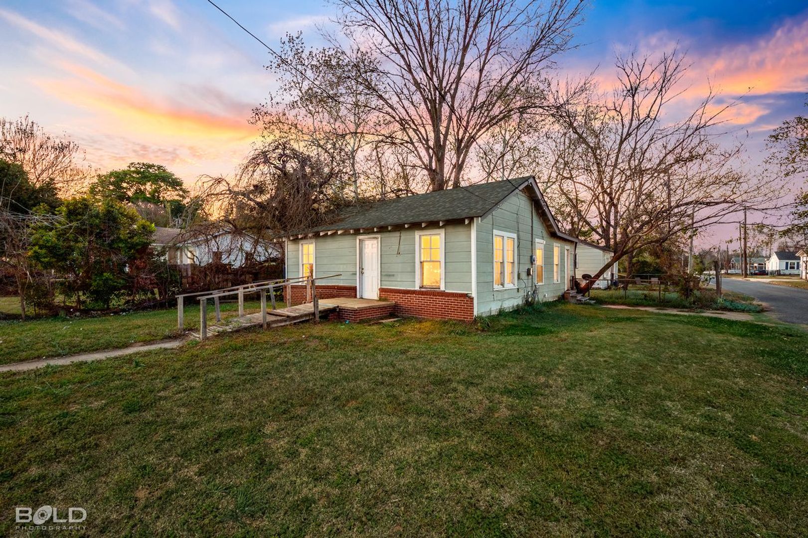 Bossier City House: 433 Yarbrough St.