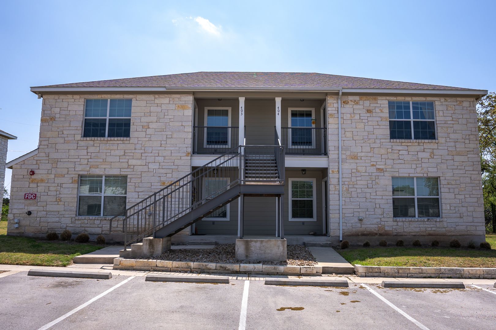 Liberty Hill Apartment: 304 Stubblefield Ln