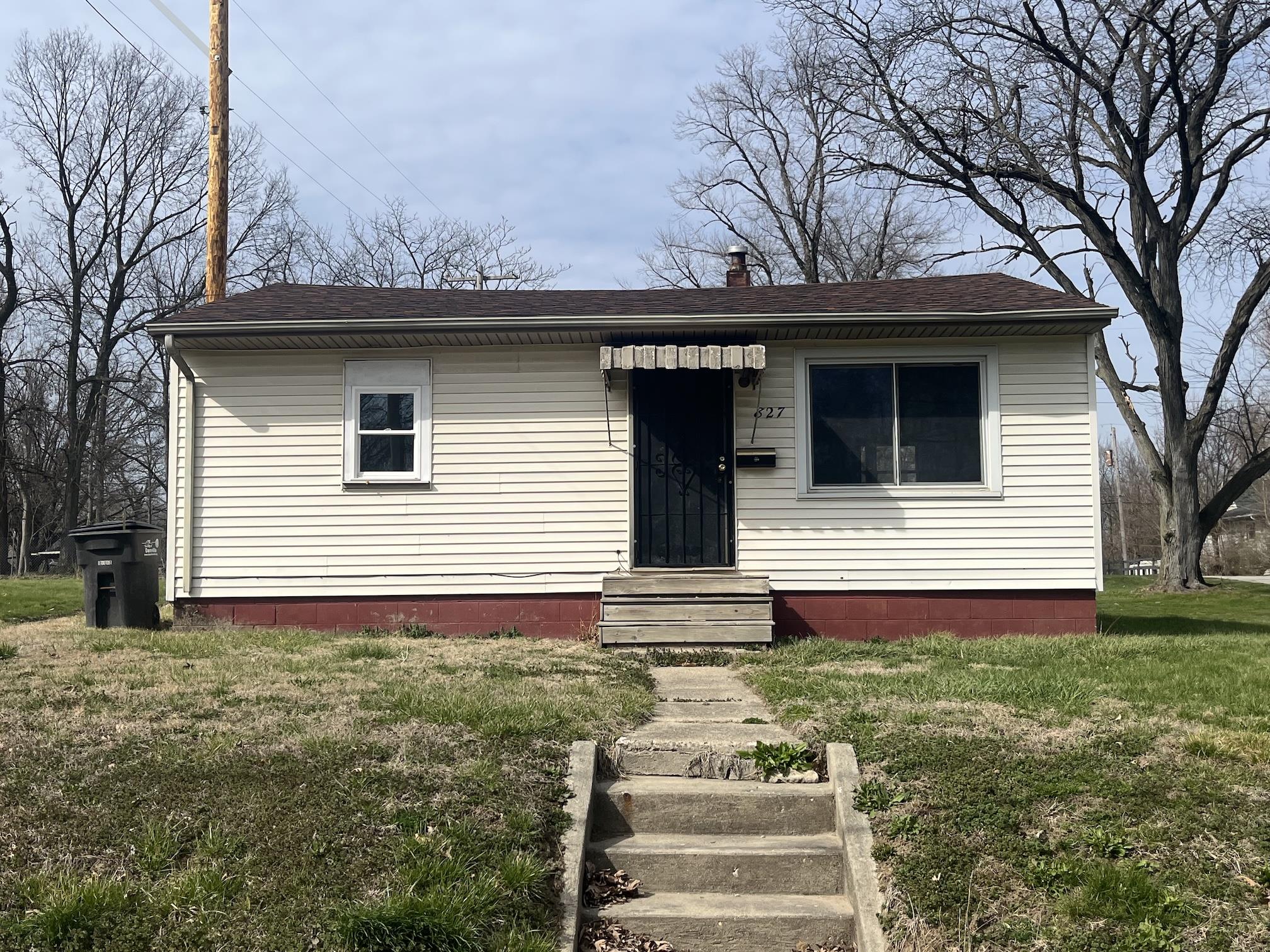 Danville House: 827 Johnson