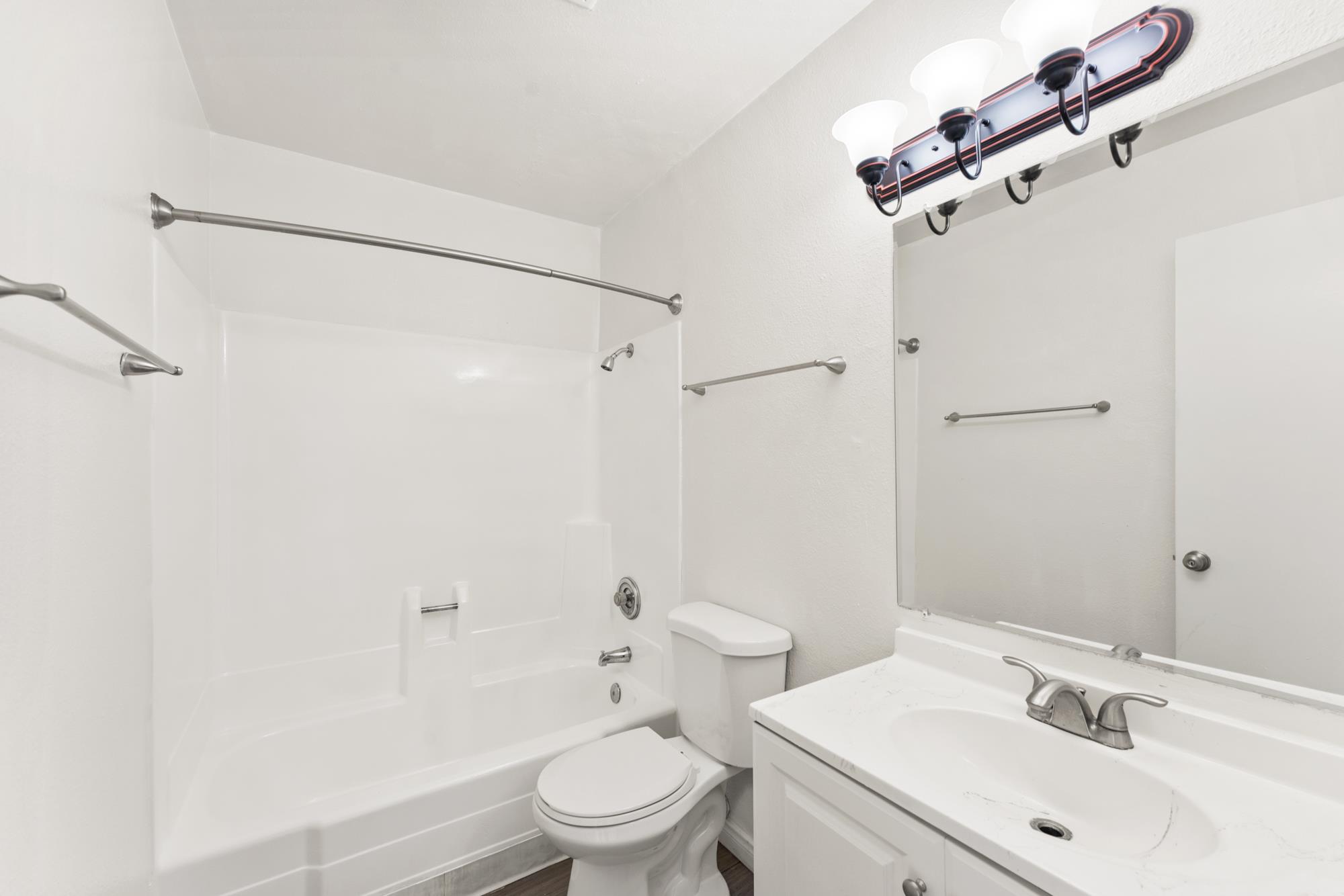 El Cajon Apartment: 863 S. Mollison Ave.